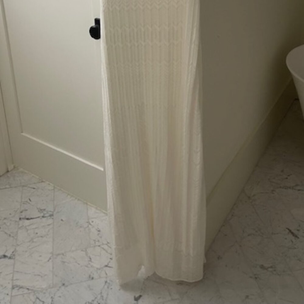 Eadie Off Shoulder Maxi Dress Kookai *PLEASE NOTE SIZE_US4-AU8* - Picture 3 of 5